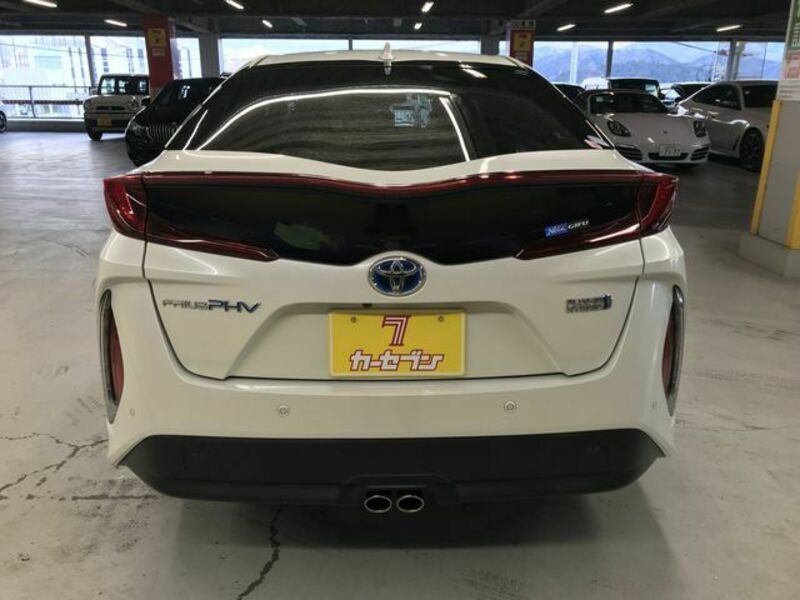 PRIUS PHV