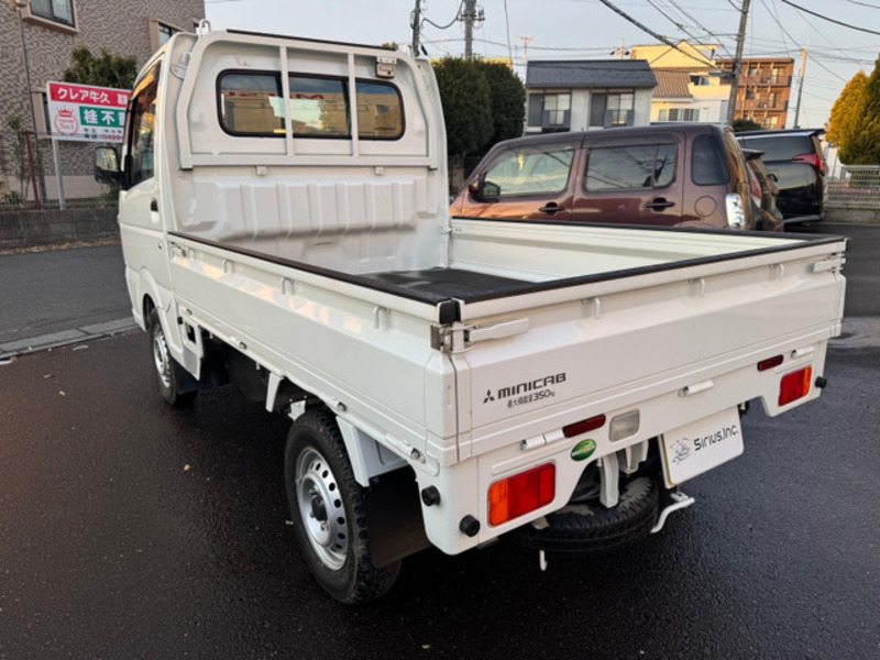 MINICAB TRUCK