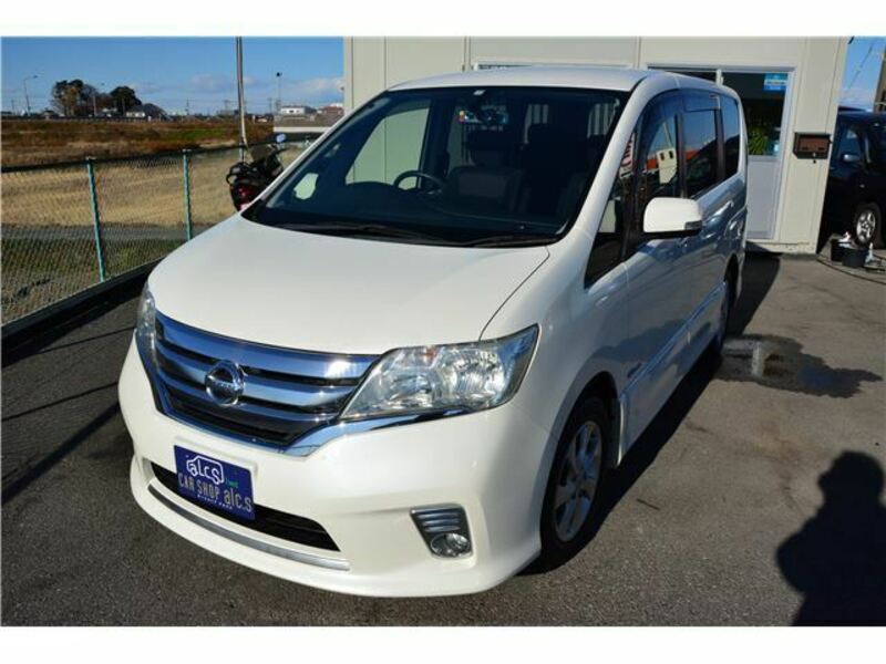 NISSAN SERENA