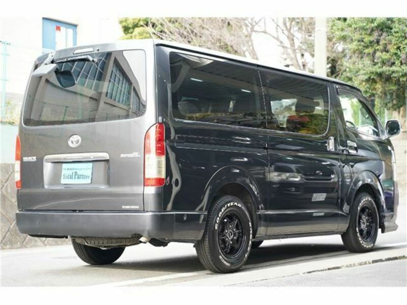 HIACE VAN