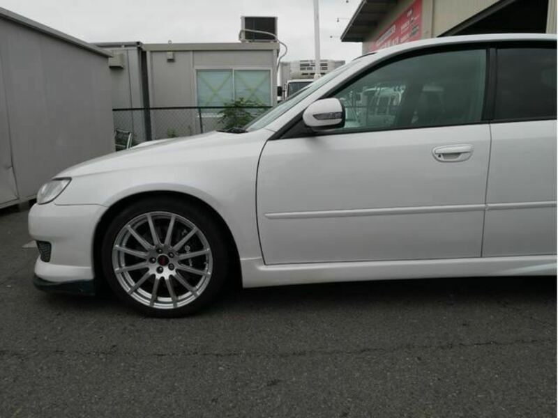 LEGACY B4