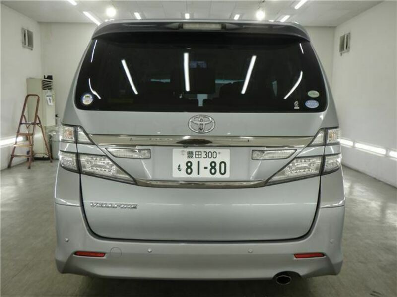 VELLFIRE