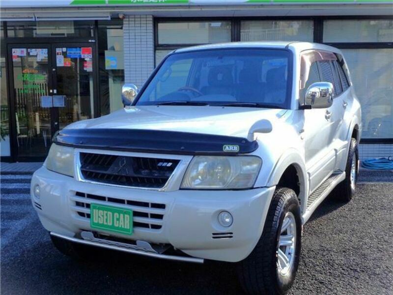 MITSUBISHI PAJERO