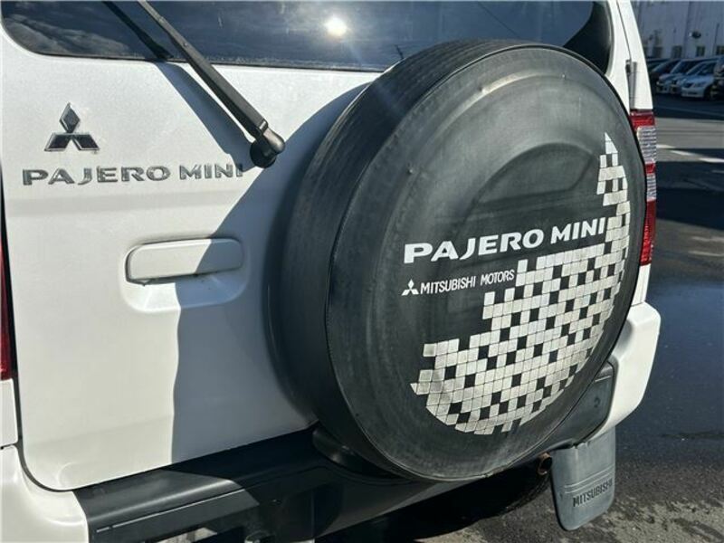 PAJERO MINI