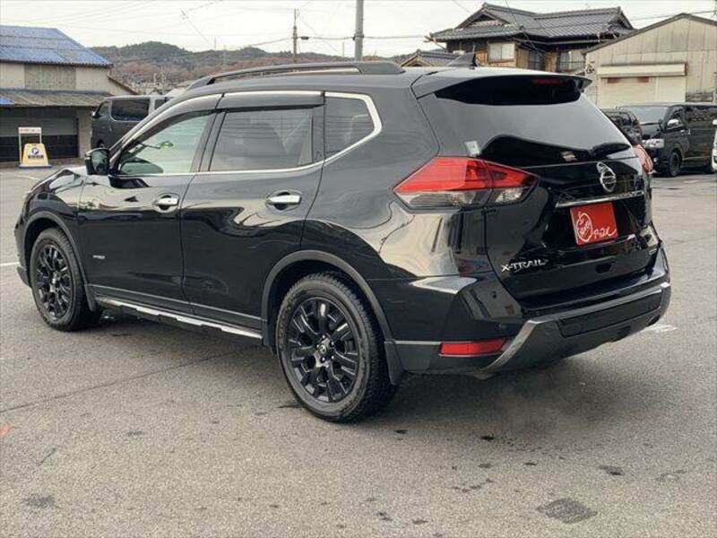 X-TRAIL