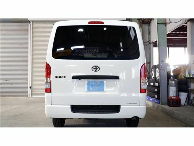 HIACE VAN