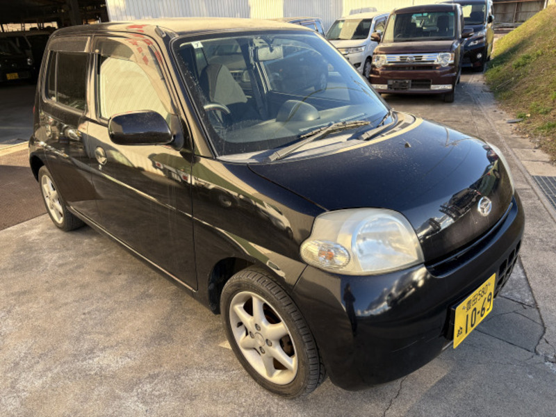 DAIHATSU ESSE