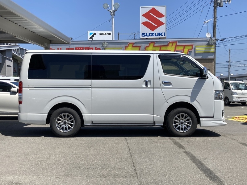 HIACE VAN