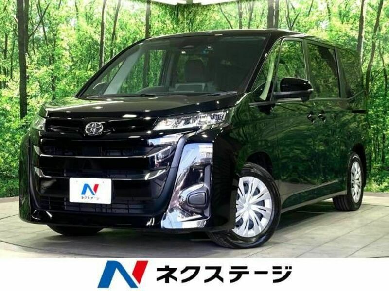 TOYOTA NOAH