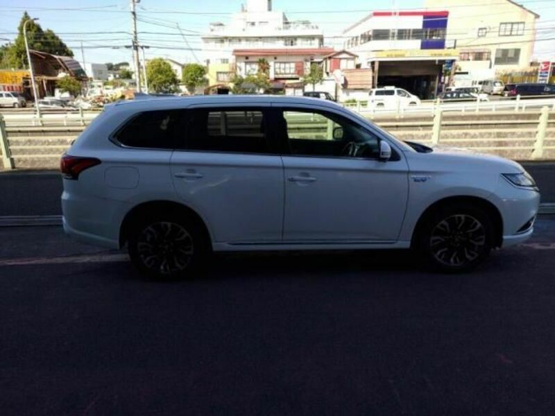 OUTLANDER PHEV