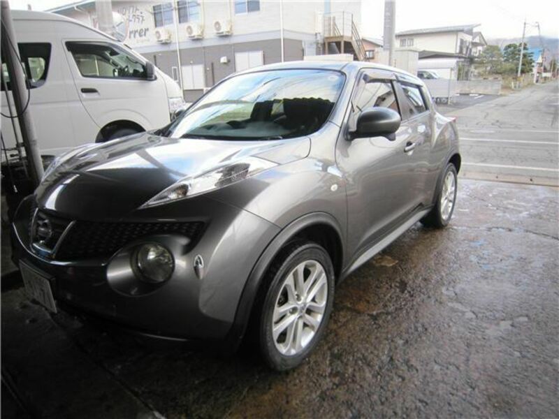 NISSAN JUKE