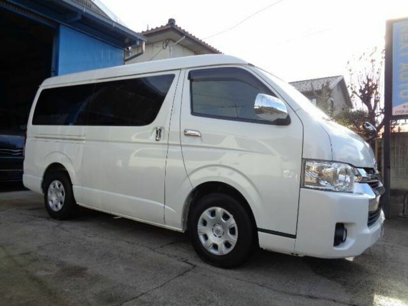 HIACE VAN