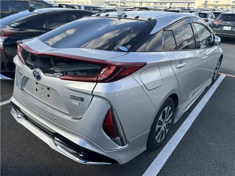 PRIUS PHV