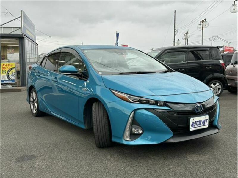 PRIUS PHV