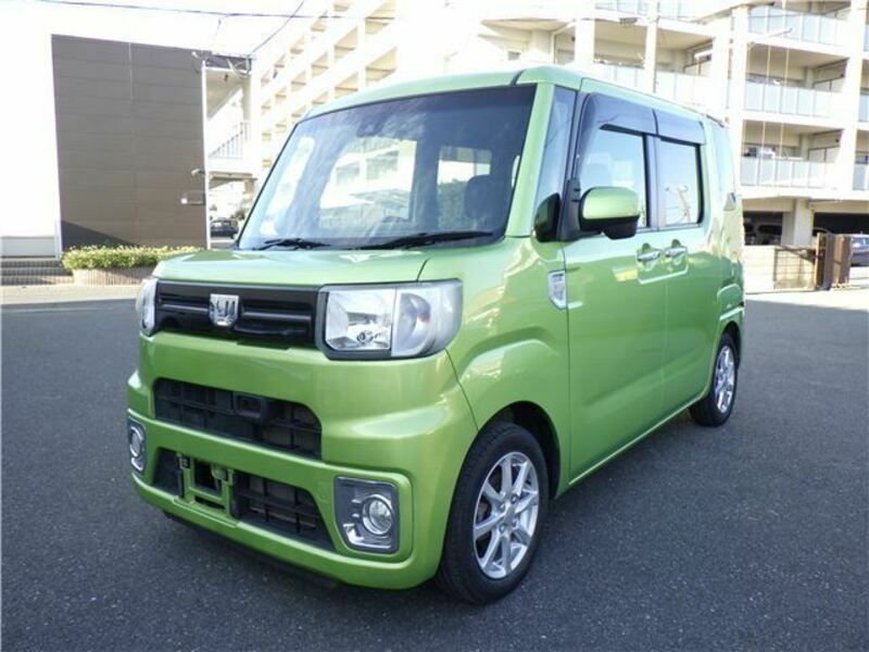 DAIHATSU WAKE