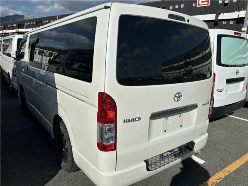 HIACE VAN