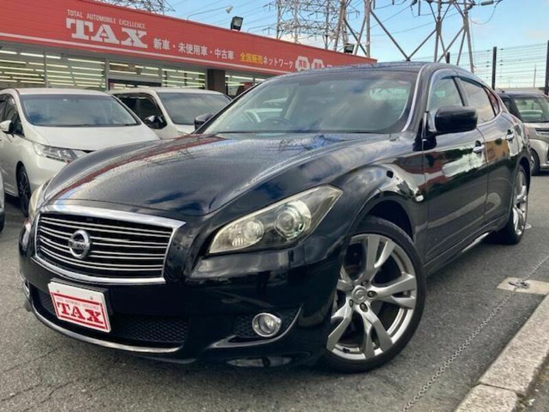 NISSAN FUGA