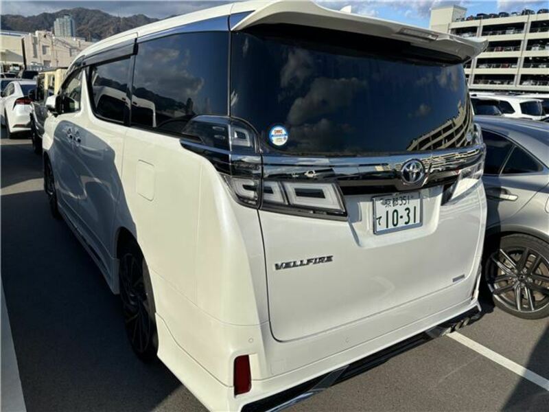 VELLFIRE