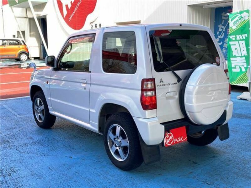 PAJERO MINI