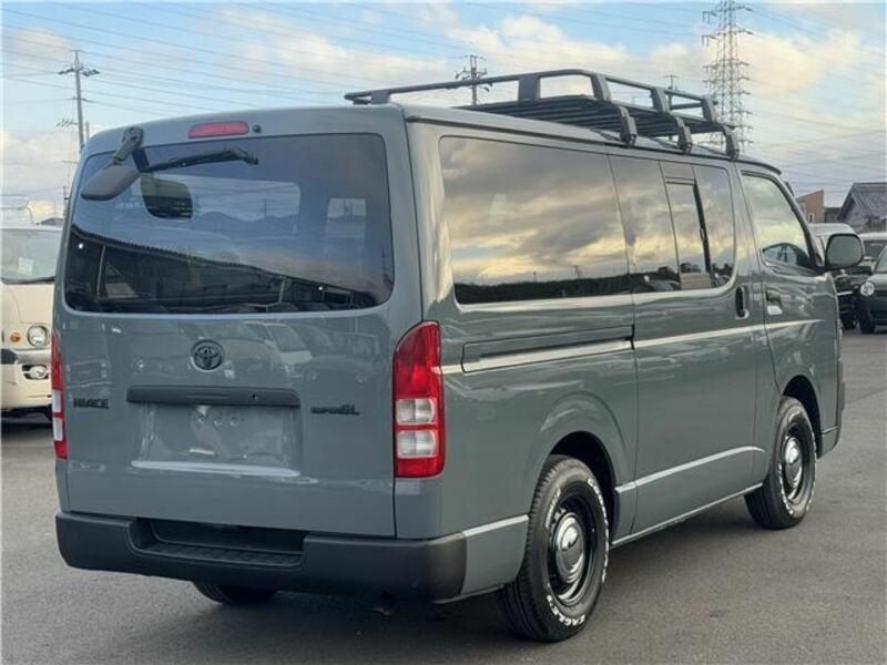 HIACE VAN