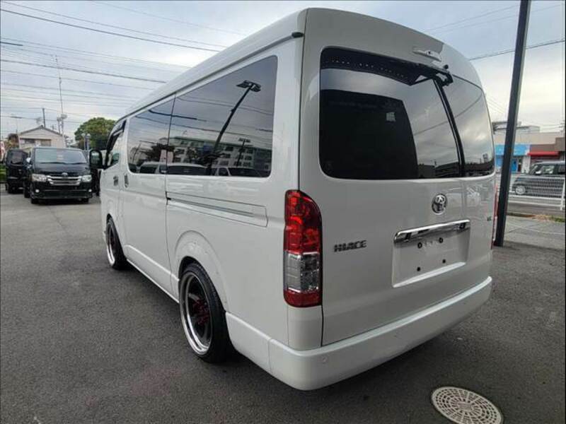 HIACE VAN