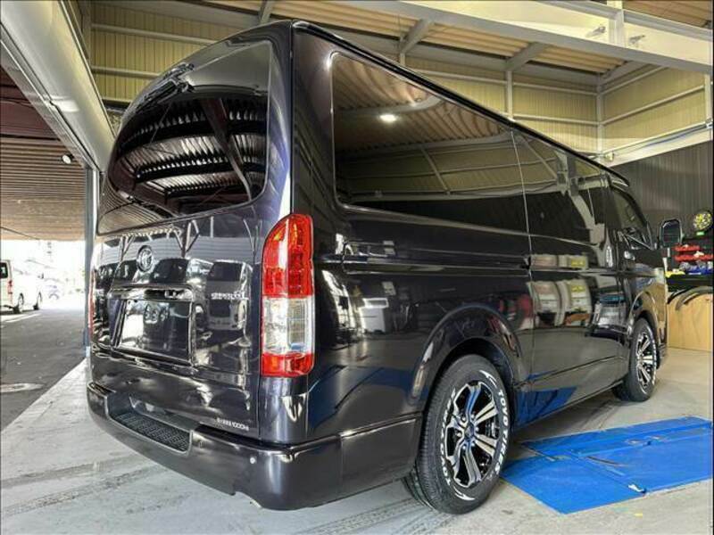 HIACE VAN