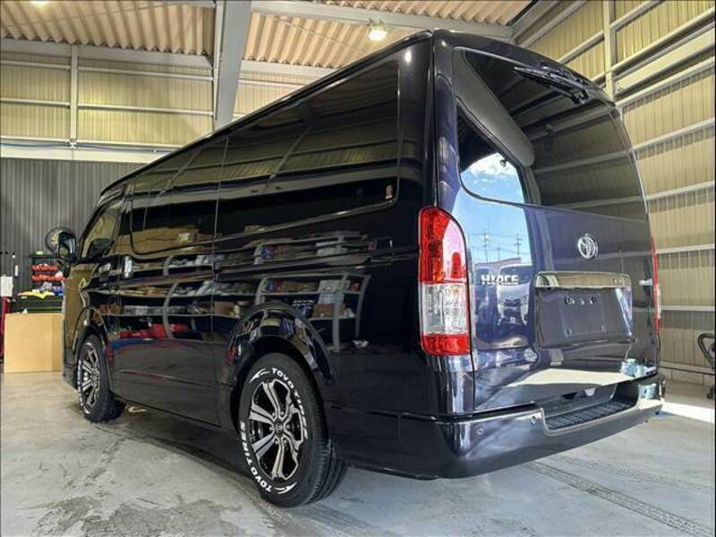 HIACE VAN