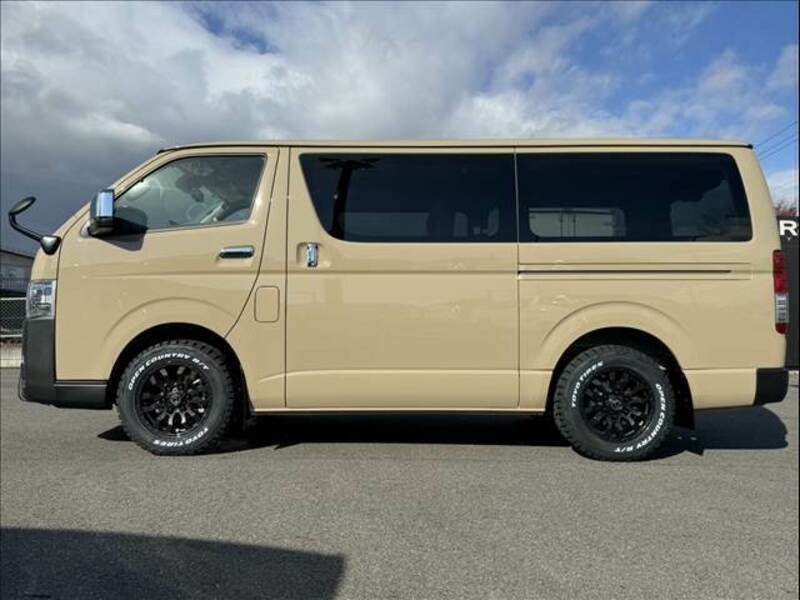 HIACE VAN