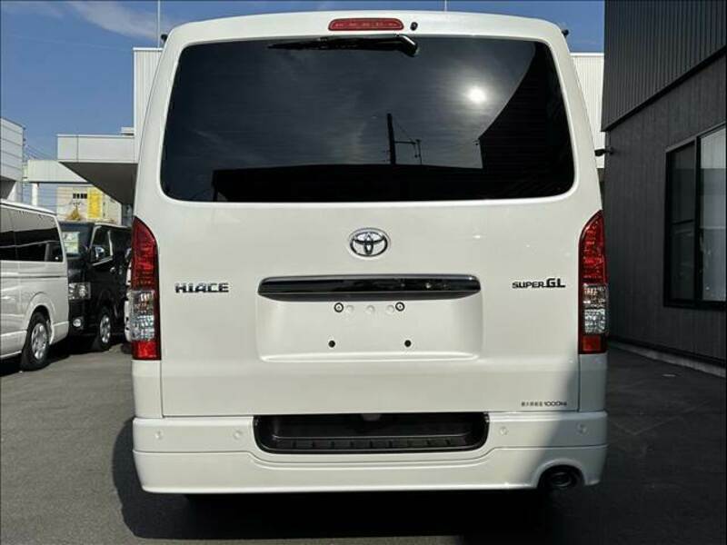 HIACE VAN