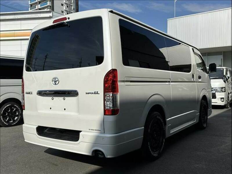 HIACE VAN