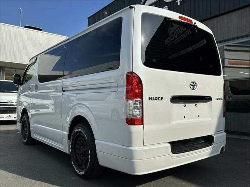 HIACE VAN