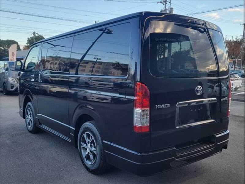 HIACE VAN