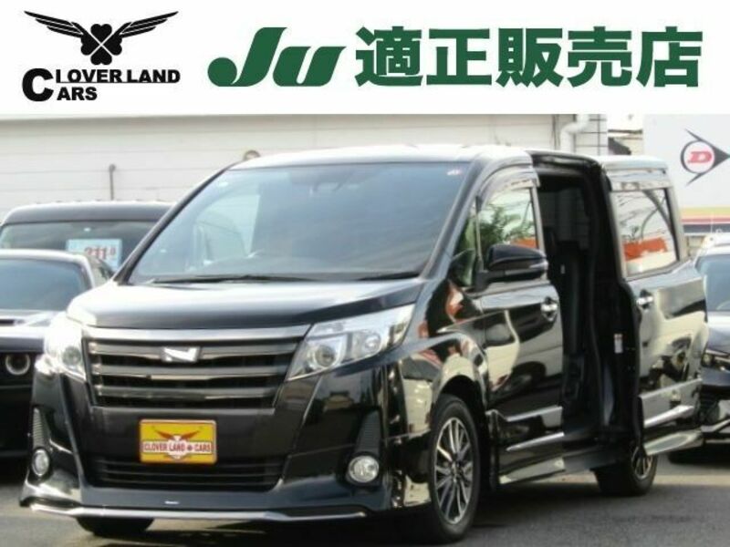 TOYOTA NOAH