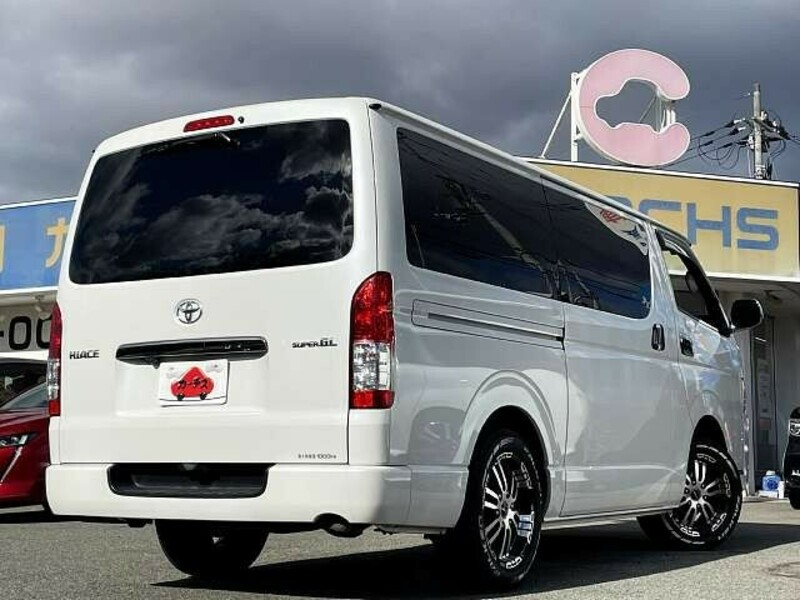 HIACE VAN