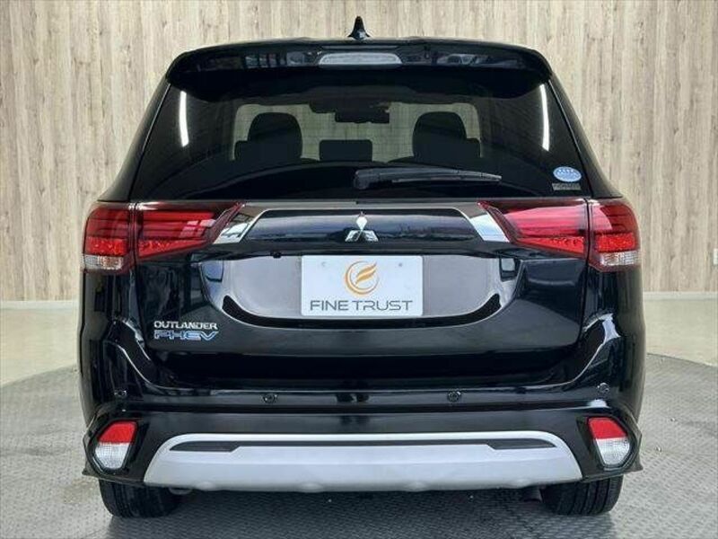 OUTLANDER PHEV