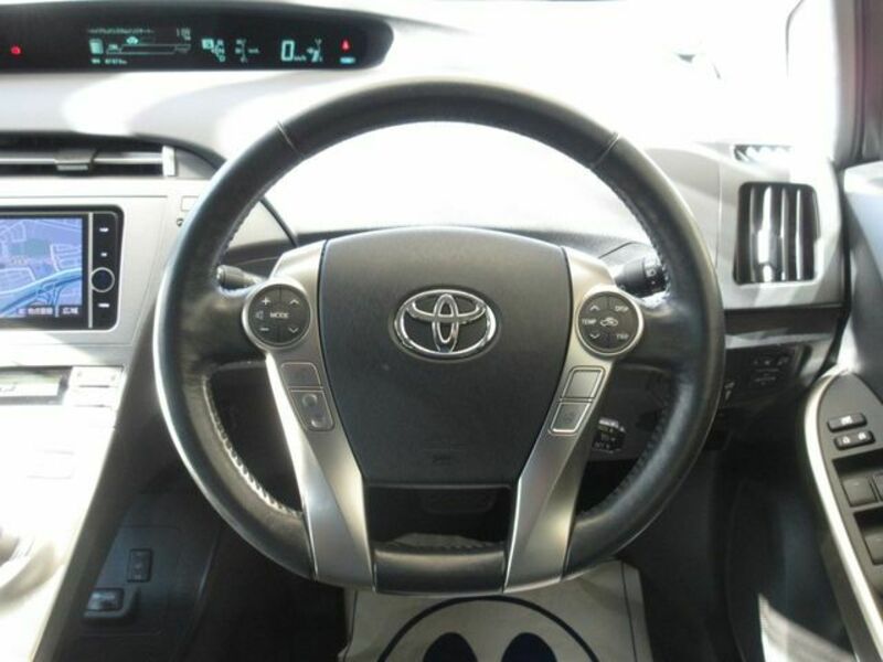 PRIUS PHV