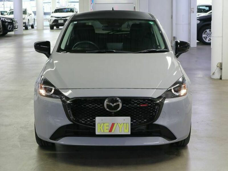 MAZDA2