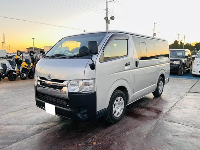 HIACE VAN