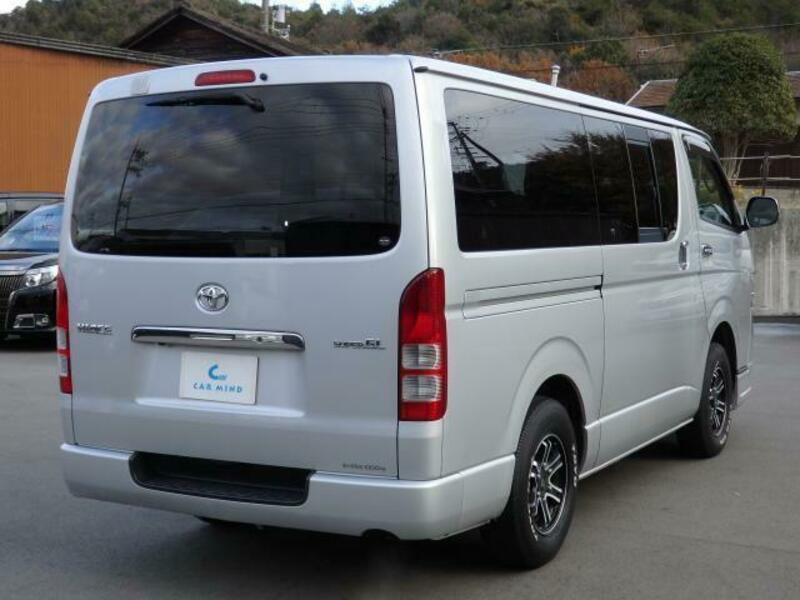 HIACE VAN-13