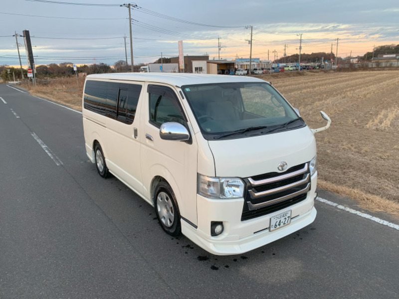 HIACE VAN