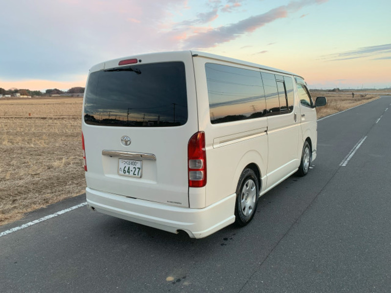 HIACE VAN