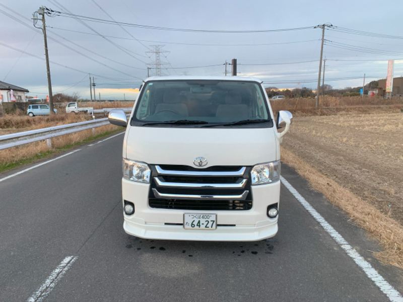 HIACE VAN