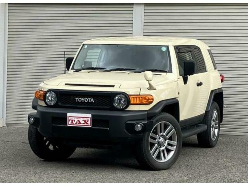 TOYOTA FJ CRUISER