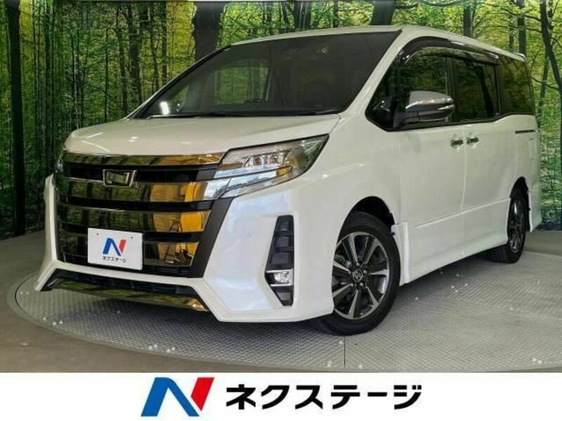 TOYOTA NOAH