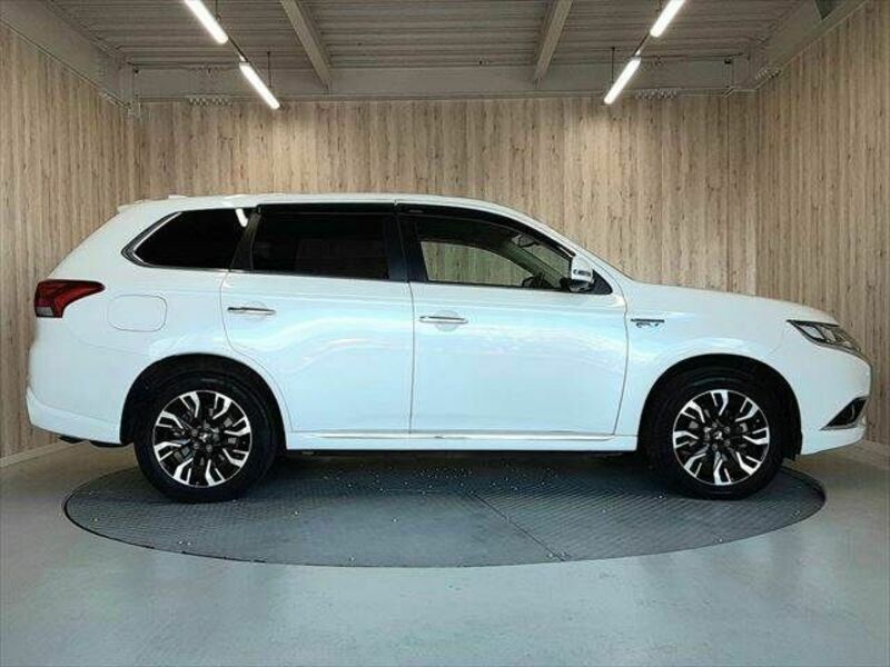 OUTLANDER PHEV