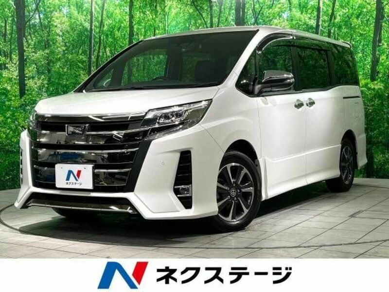 TOYOTA NOAH