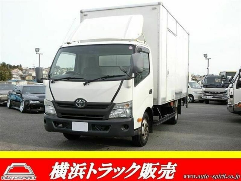 TOYOTA DYNA