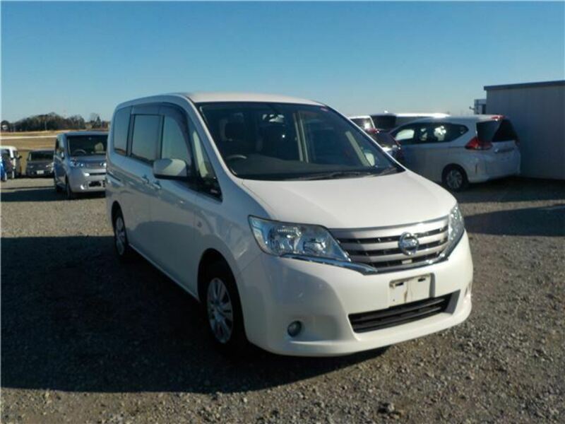 NISSAN SERENA