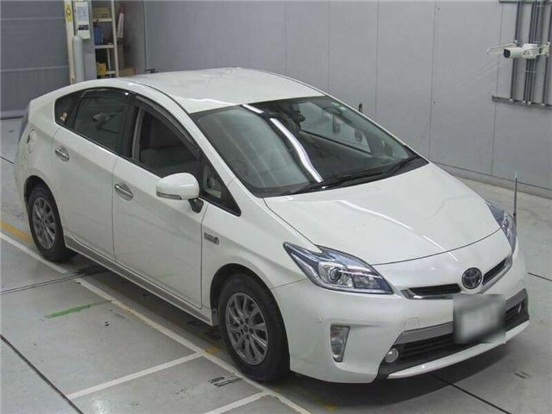 PRIUS PHV