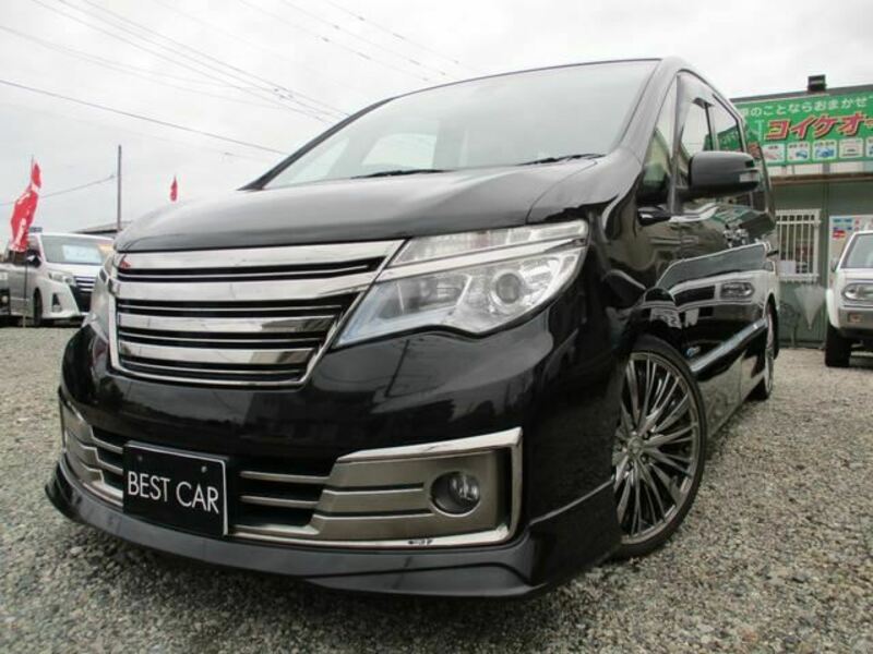 NISSAN SERENA